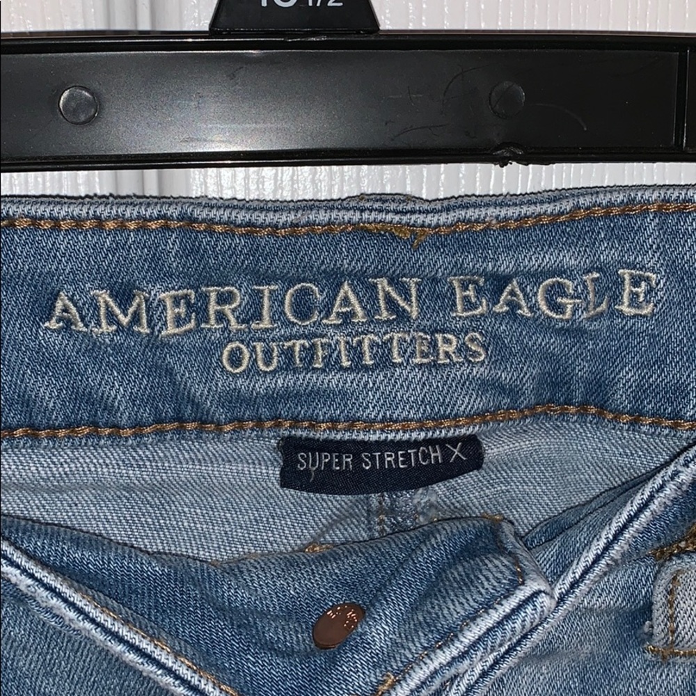 American Eagle ripped jean skirt! - Picture 2 of 3